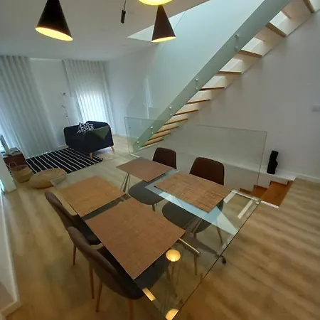 Casa Modern House 阿威罗